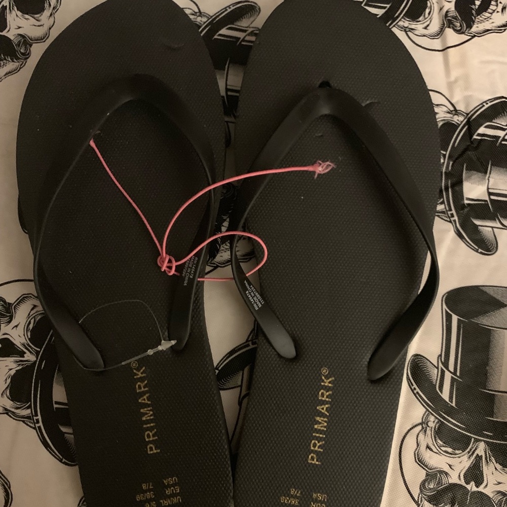 ❄️5/$20 Primark Sandals